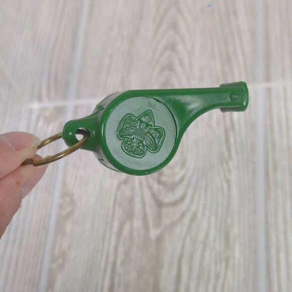 Vintage Girl Scouts of America Plastic Whistle Green with Cork Ball Inside - Picture 3 of 10
